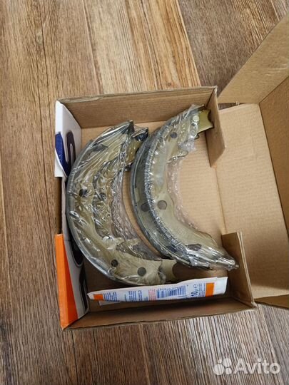 Колодки стояночного тормоза NiBK FN23001