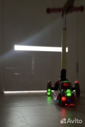 Складной самокат barbie со светящимися колесами