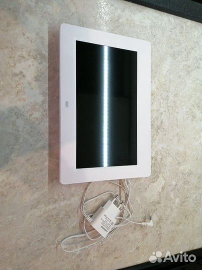 Продам фоторамку digma модель pf1033w