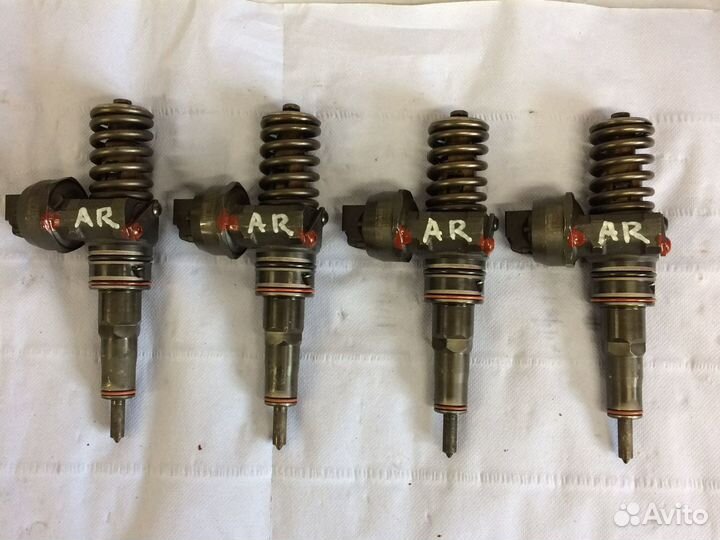 Насос-форсунки Фольксваген 038130073BA