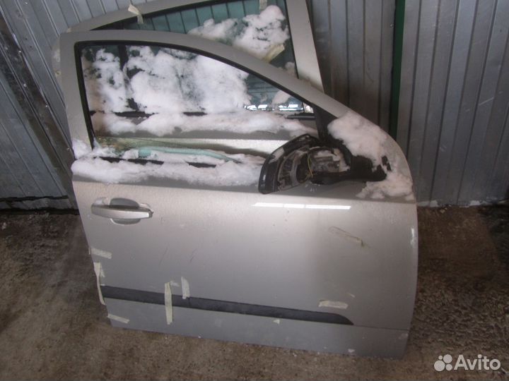 Дверь передняя правая opel astra h