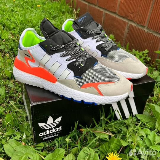 Кроссовки adidas