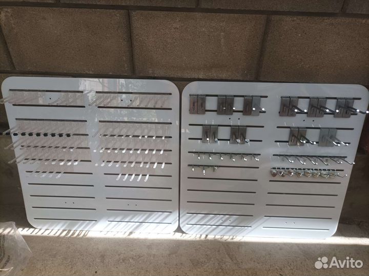 Тач панели с крючками