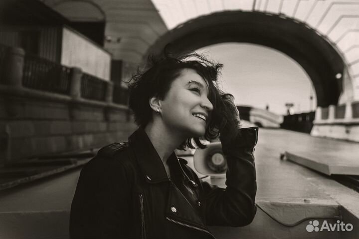 Фотограф, бармен, бариста, администратор