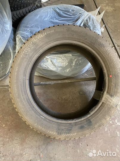 Nokian Tyres Hakkapeliitta 8 SUV 235/55 R19 и 255/50 R19 107T