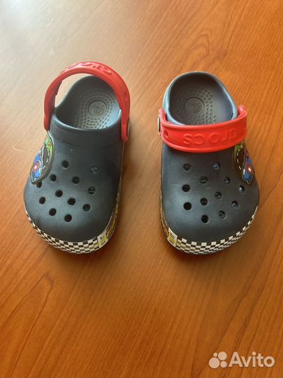 Тапки мужские crocs