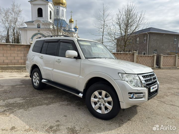 Mitsubishi Pajero 3.2 AT, 2014, 288 000 км