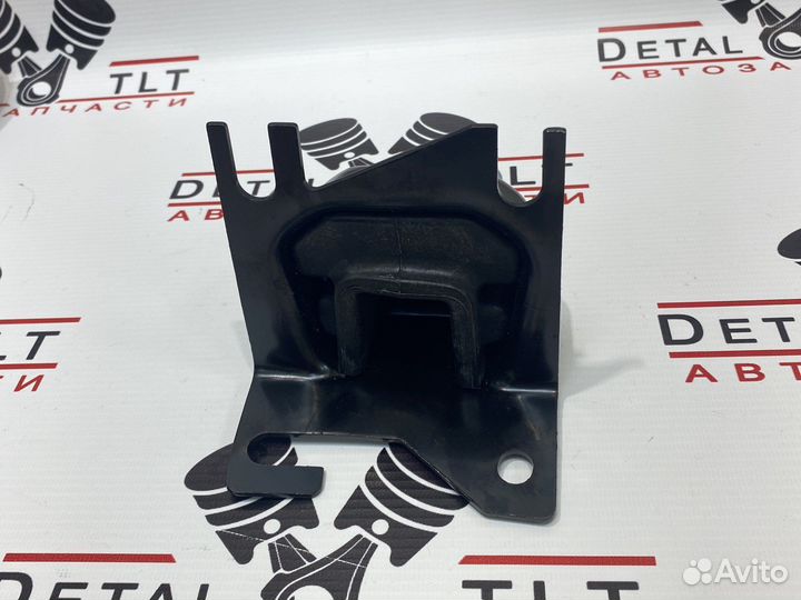 Опора двигателя Левая веста 8450006299