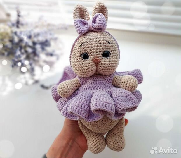 Вязаные игрушки зайка