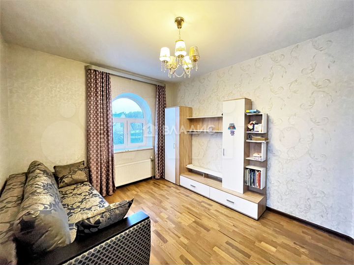 Дом 307 м² на участке 6 сот.