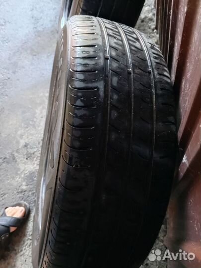 Kumho AutoPower 777A 95/65 R16 и 2.25/600 R16