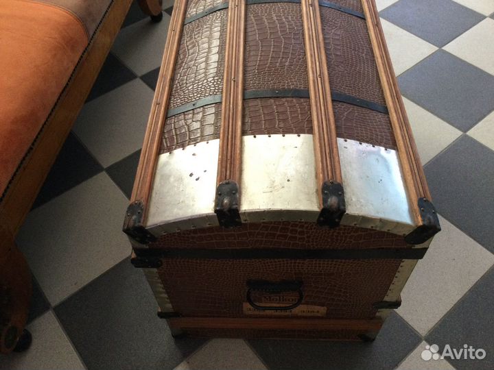 Антикварный сундук 1920-е годы