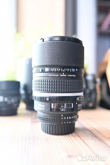 Объектив Nikon 105mm f/2D AF DC-Nikkor