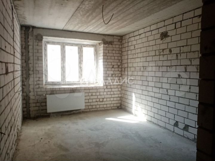 3-к. квартира, 80 м², 1/10 эт.