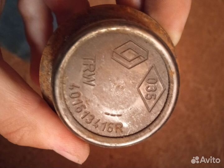 Левая шаровая Renault Master 3