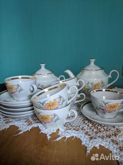 Часть от чайно кофейного сервиза Рига