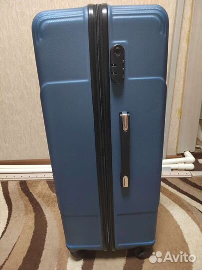 Чемодан большой