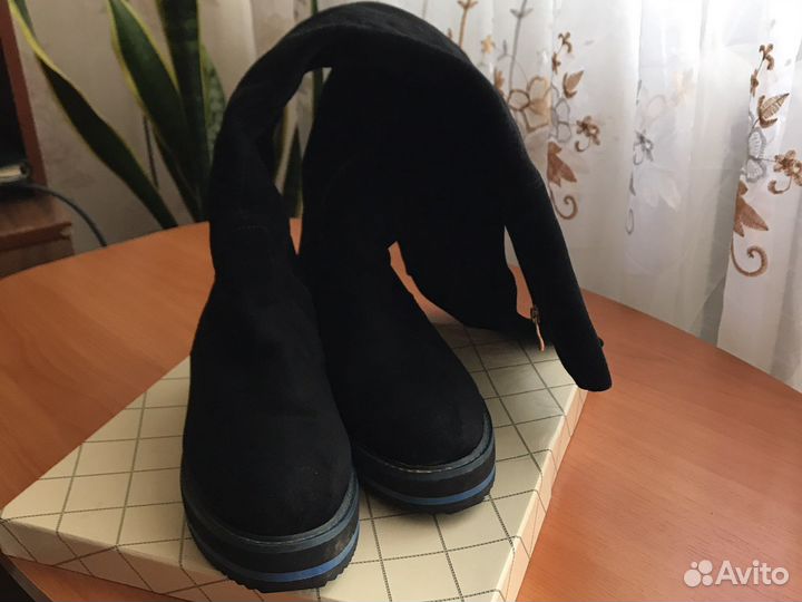 Зимние сапоги ботфорты 37 р