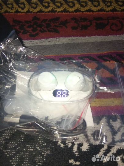 Наушники беспроводные, спортивные,с микрофоном