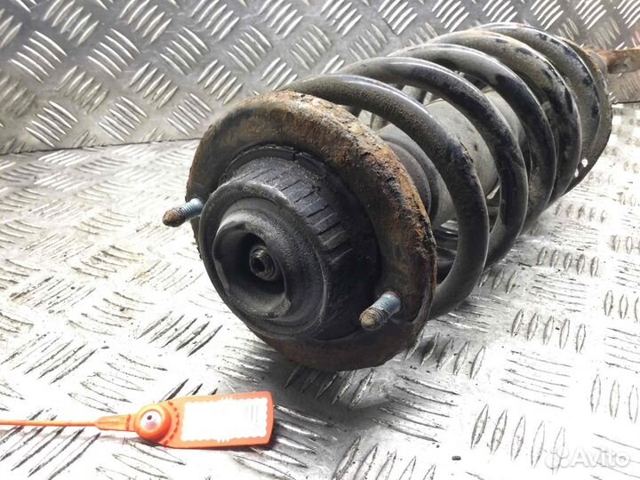 Стойка передняя правая Audi A4 AHL