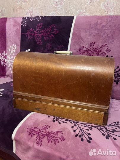 Швейная машина пмз им Калинина белая