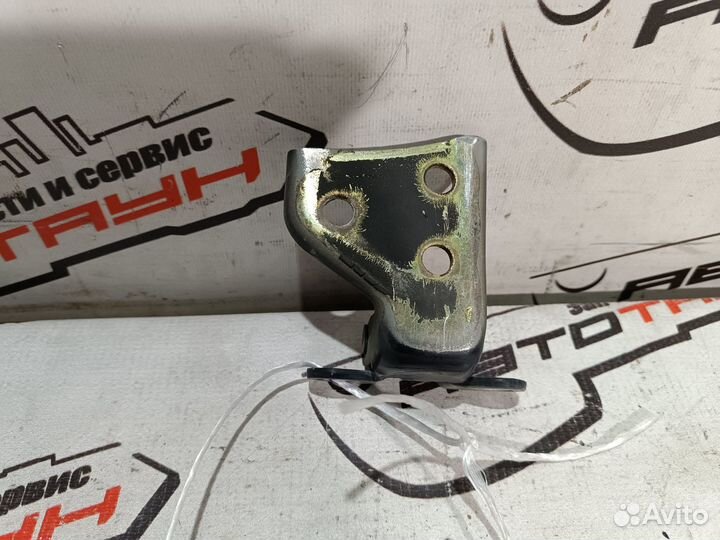 Петля двери honda element YH1 YH2 передние левые нижние 67460scva01ZZ