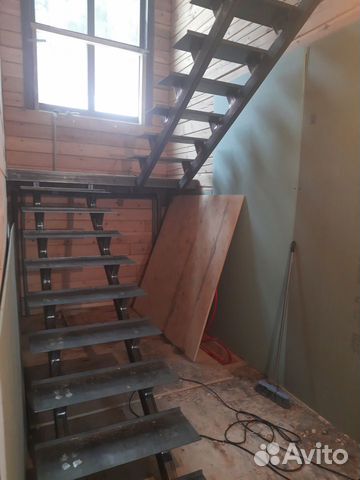 Изготовление и монтаж лестниц на металлокаркасе