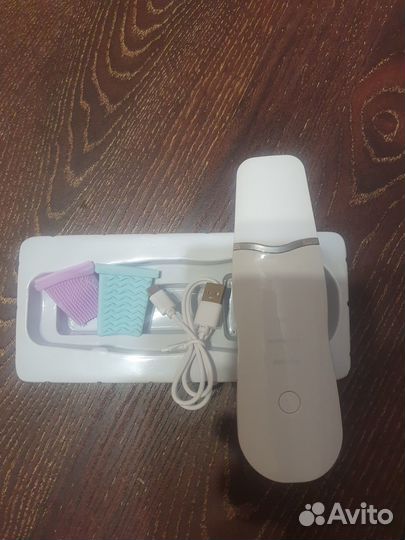 Аппарат для ультразвуковой чистки лица