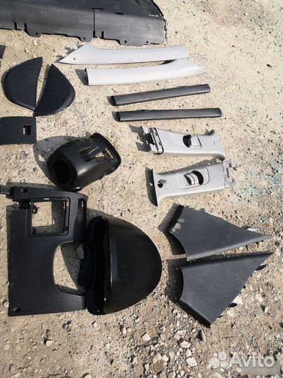 Пластиковые накладки салона и багажника solaris 1