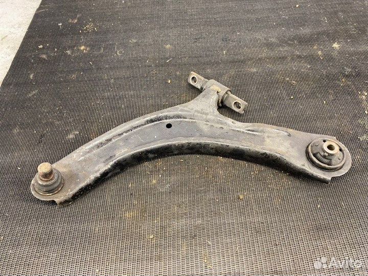 Рычаг подвески передний левый Nissan X-Trail T31