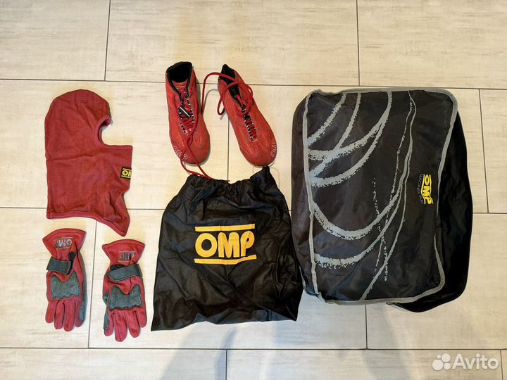 Костюм, перчатки, ботинки, шлем для картинга