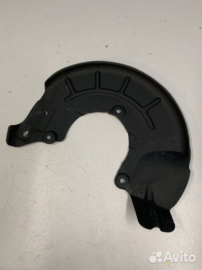 VW Polo пыльник тормозного диска передний