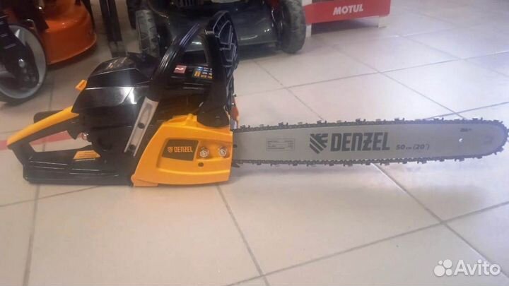 Бензопила DGS-5820 denzel