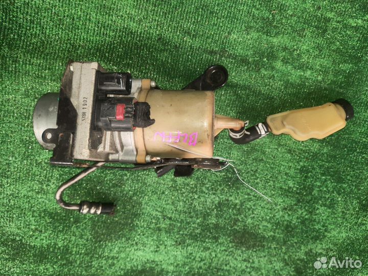 Насос гидроусилителя mazda axela blffw PE-VPS контрактная