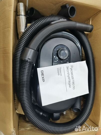 Пылесос Dexp 2000RB