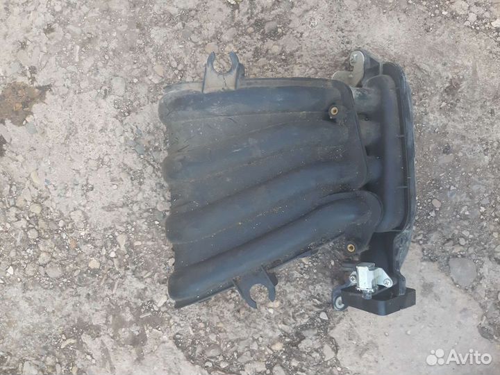Коллектор впускной Nissan Qashqai (J10) 2006-201