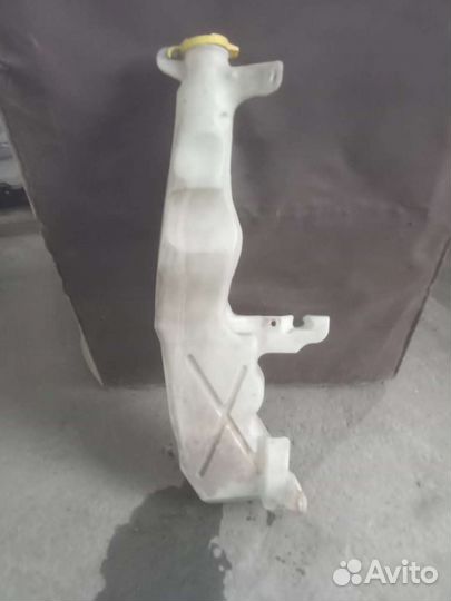 Бачок омывателя Jeep grand Cherokee wk2. 2012