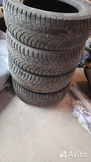 Pirelli Formula Ice 215/60 R16