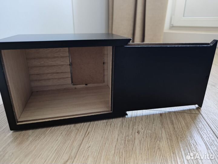 Урна для домашних животных из дерева с фоторамкой