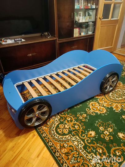 Детская кровать машина бу с матрасом