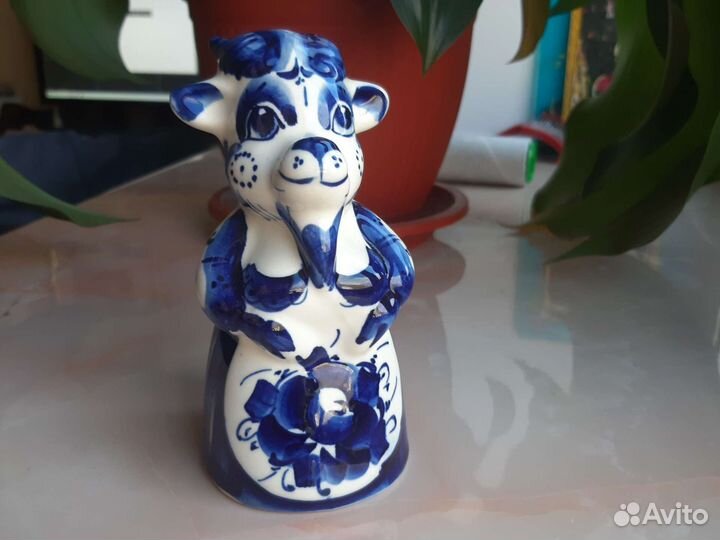 Фигурка гжель