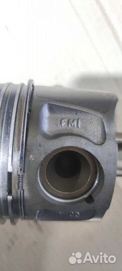 Поршня с шатунами Grand Cherokee 3.0 crd