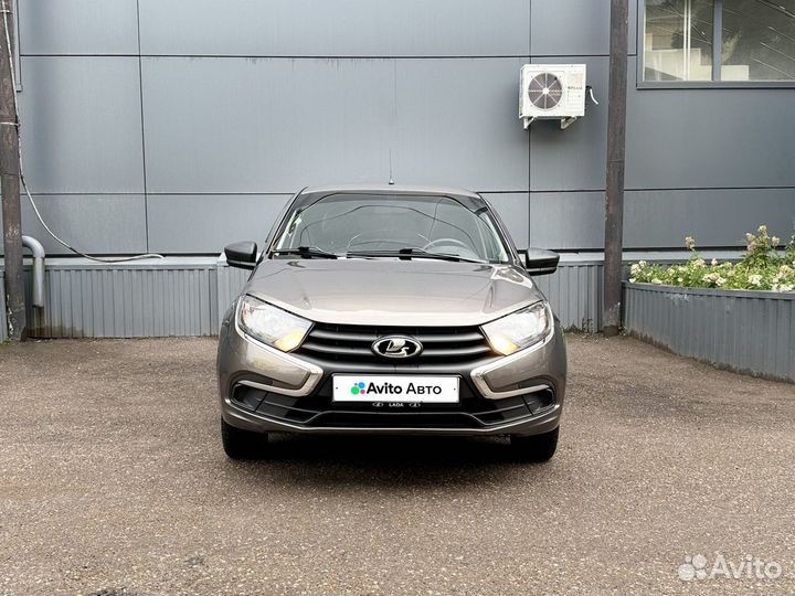 LADA Granta 1.6 МТ, 2019, 80 000 км