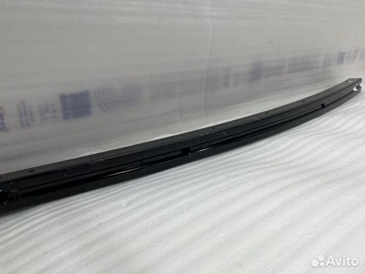 Усилитель бампера передний Тoyota Corolla E210