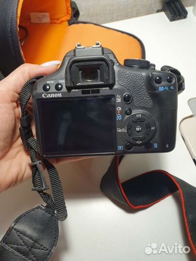 Зеркальный фотоаппарат canon DS 126231