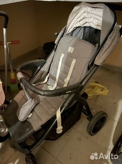 Прогулочная коляска