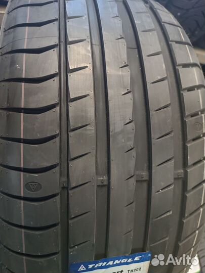 Triangle EffeXSport TH202 215/55 R18