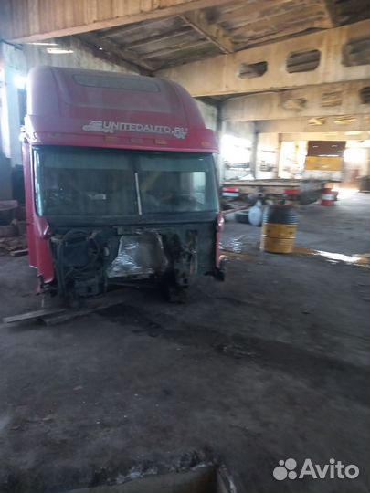 Кабина freightliner