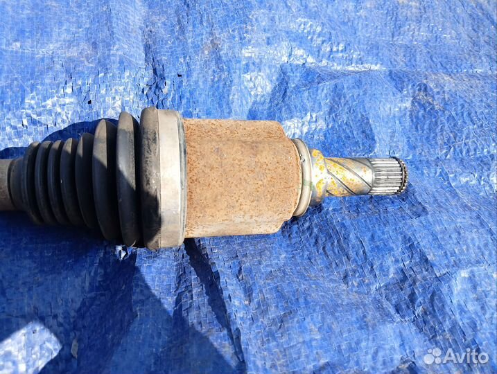 Передний левый привод рено сандеро 2 1.6 8 кл