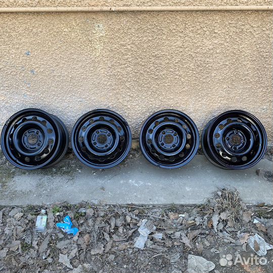 Штампованные диски R15